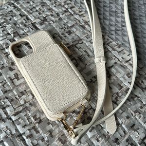 Crossbody iPhone holder. (NEW)